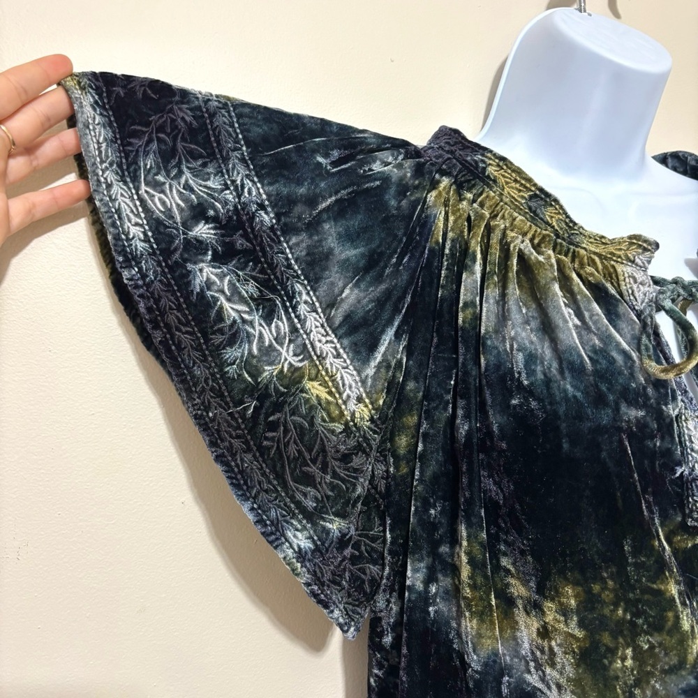 NWT Kyla Seo Blouse Crushed Velvet Green Sz S Boho Embroidered Whimsigoth Fairy - Picture 8 of 16